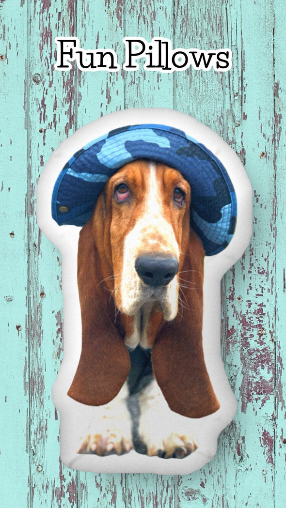 Bentley Waffles Basset Hound Throw Blanket