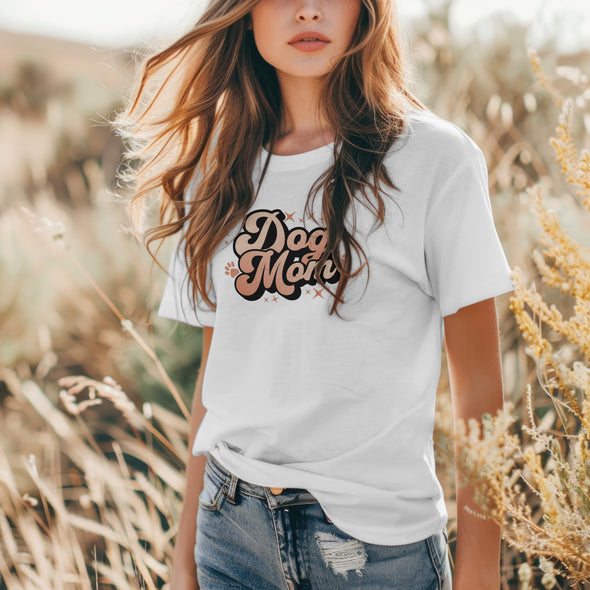 Dog Mom 2025 Unisex t-shirt